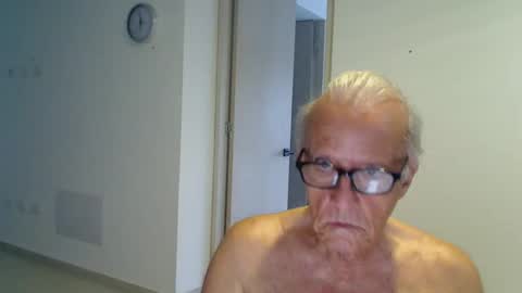 Snapshot of incendiado chatting on 09/13/25, 10:59 incendiado online show from 09/13/25, 10:59