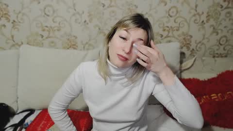 Snapshot of incredible_ariela chatting on 12/17/24, 04:32 incredible_ariela online show from 12/17/24, 04:32