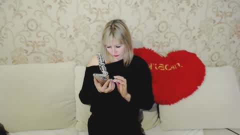 Snapshot of incredible_ariela chatting on 01/03/25, 10:31 incredible_ariela online show from 01/03/25, 10:31