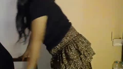 Snapshot of indian_nia chatting on 09/26/25, 07:51 Nia online show from 09/26/25, 07:51