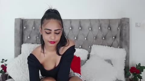 Jazmin online show from 02/06/25, 06:46