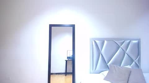 indian_whore18 online show from 02/14/25, 03:43