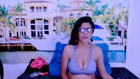 Snapshot of indianallure chatting on 02/05/25, 09:04 Femiez online show from 02/05/25, 09:04