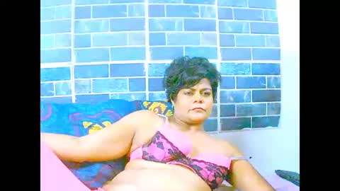 Snapshot of indiancherrypie chatting on 12/03/24, 06:15 indiancherrypie online show from 12/03/24, 06:15