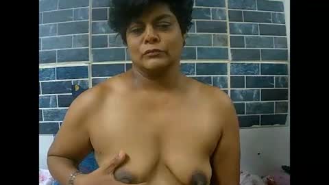 Snapshot of indiancherrypie chatting on 12/03/24, 10:28 indiancherrypie online show from 12/03/24, 10:28