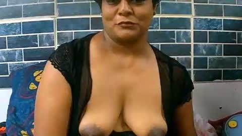 Snapshot of indiancherrypie chatting on 12/05/24, 02:11 indiancherrypie online show from 12/05/24, 02:11