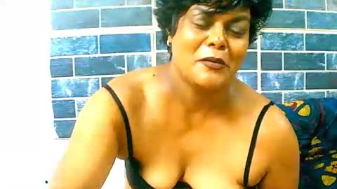 Snapshot of indiancherrypie chatting on 12/12/24, 11:07 indiancherrypie online show from 12/12/24, 11:07