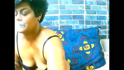 Snapshot of indiancherrypie chatting on 12/16/24, 09:14 indiancherrypie online show from 12/16/24, 09:14