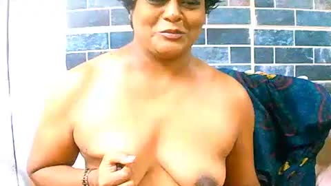 Snapshot of indiancherrypie chatting on 12/20/24, 11:54 indiancherrypie online show from 12/20/24, 11:54