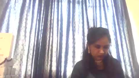 indiancutiexo online show from 10/18/25, 08:37