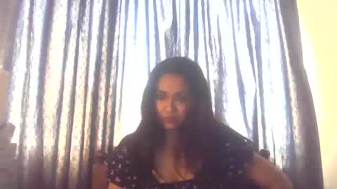 indiancutiexo online show from 11/10/25, 08:24