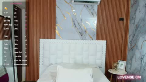 LITTLE AINHOA  online show from 12/20/24, 08:34