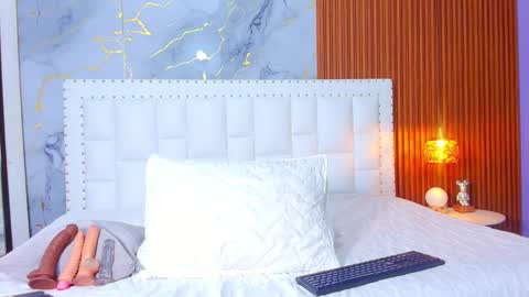 LITTLE AINHOA  online show from 02/11/25, 07:38