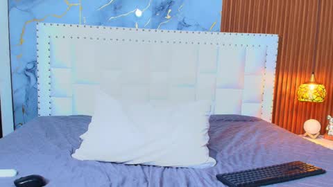 LITTLE AINHOA  online show from 02/24/25, 11:19