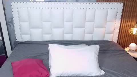 LITTLE AINHOA  online show from 03/12/25, 07:49