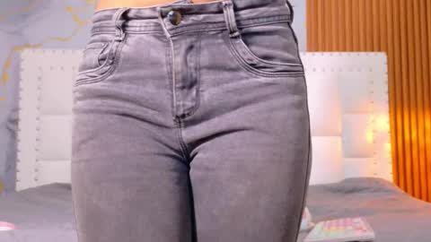 LITTLE AINHOA  online show from 09/16/25, 07:48