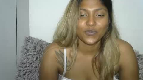 indianqtpie6 online show from 10/09/25, 07:01