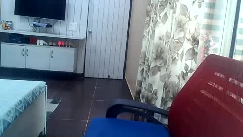 Radha online show from 09/11/25, 09:42