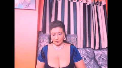 indiansarika65 online show from 01/26/25, 07:09