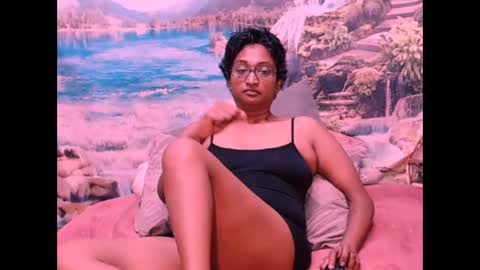 Snapshot of indianspicy69 chatting on 02/05/25, 01:37 Shreya online show from 02/05/25, 01:37