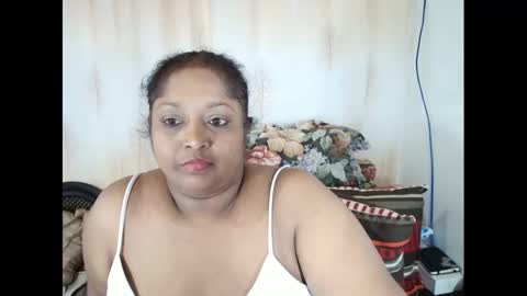 Snapshot of indiantasha chatting on 01/22/25, 10:37 indiantasha online show from 01/22/25, 10:37