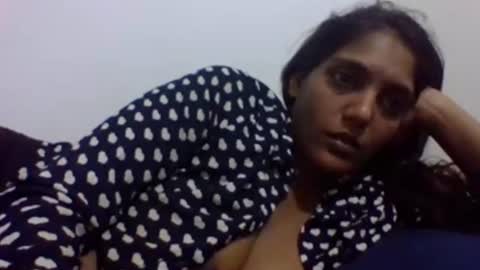 Snapshot of indianvixxenx chatting on 01/02/25, 01:06 sam online show from 01/02/25, 01:06