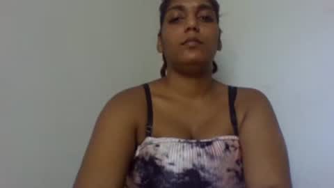 Snapshot of indianvixxenx chatting on 09/26/25, 12:09 sam online show from 09/26/25, 12:09