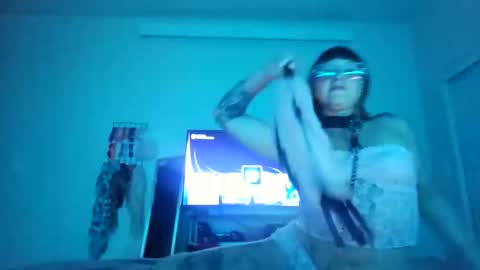 Snapshot of indiecaknox chatting on 10/08/25, 06:33 Indieca Knox online show from 10/08/25, 06:33