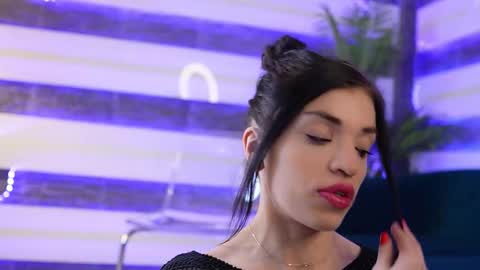 Snapshot of indira_jo chatting on 09/27/25, 04:06 Indira online show from 09/27/25, 04:06