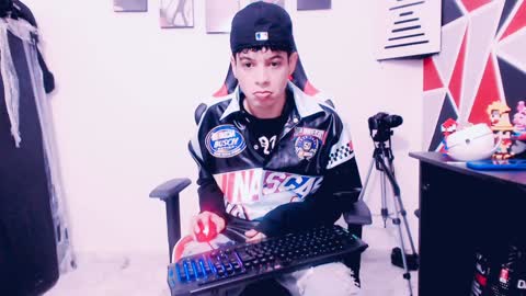 matias online show from 01/25/25, 02:25