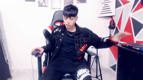 matias online show from 11/17/25, 12:27