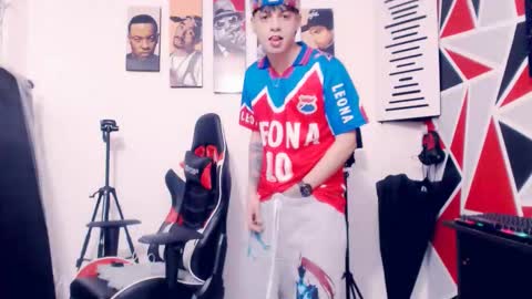 matias online show from 11/18/25, 10:14