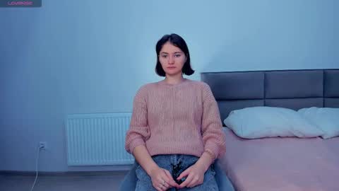 Kira online show from 09/22/25, 04:03