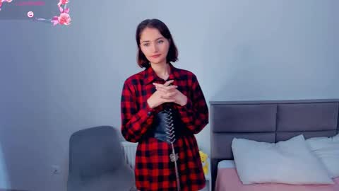 Kira online show from 09/29/25, 04:06