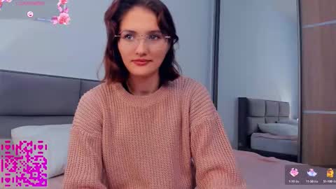 Kira online show from 10/13/25, 04:01