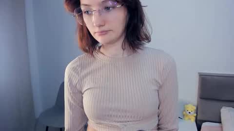 Kira online show from 11/14/25, 04:11