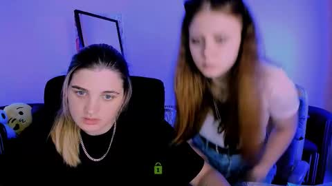 Snapshot of inga_gree chatting on 10/19/25, 07:03 inga_gree online show from 10/19/25, 07:03