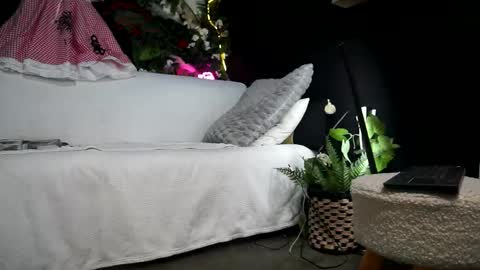 Snapshot of ingadn chatting on 10/01/25, 05:08 IngAdn online show from 10/01/25, 05:08