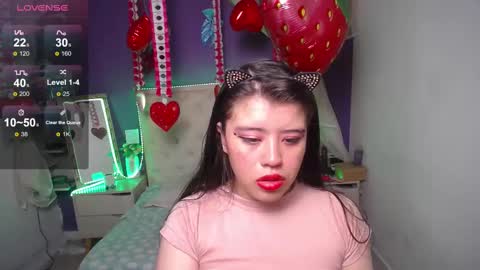 Snapshot of ingrid_casas chatting on 02/27/25, 11:59 Ingrid petite online show from 02/27/25, 11:59