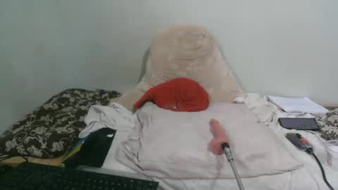 Snapshot of ink_brunette chatting on 01/27/25, 06:52 ink brunette online show from 01/27/25, 06:52