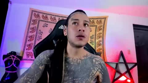 Snapshot of ink_u_buzz chatting on 01/09/25, 09:37 Dani online show from 01/09/25, 09:37