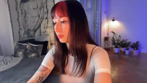 Snapshot of inkedvvitch chatting on 10/20/25, 01:55 Xenia online show from 10/20/25, 01:55