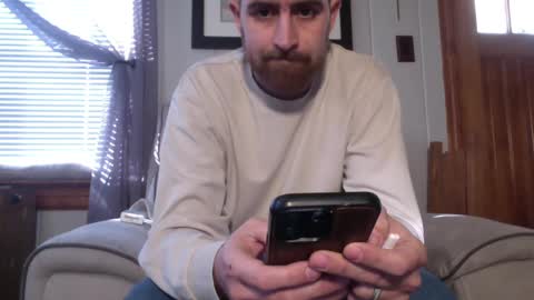 Snapshot of inmybackyard chatting on 12/03/24, 07:11 InMyBackyard online show from 12/03/24, 07:11