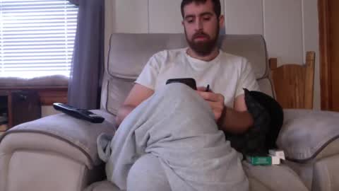 Snapshot of inmybackyard chatting on 12/31/24, 06:02 InMyBackyard online show from 12/31/24, 06:02