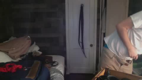 Snapshot of inmybackyard chatting on 01/05/25, 05:20 InMyBackyard online show from 01/05/25, 05:20