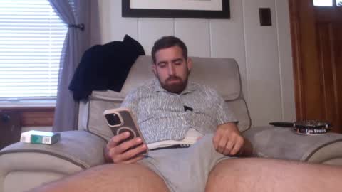 Snapshot of inmybackyard chatting on 09/26/25, 02:10 InMyBackyard online show from 09/26/25, 02:10