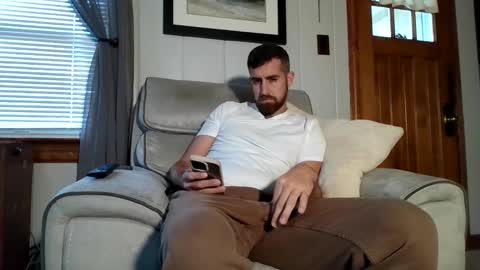 Snapshot of inmybackyard chatting on 10/29/25, 02:52 InMyBackyard online show from 10/29/25, 02:52