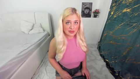 Eva online show from 11/02/25, 10:34