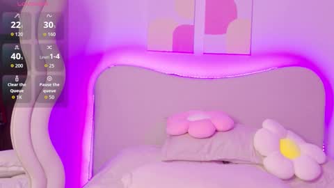 SELENA  online show from 11/14/25, 09:02