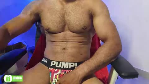 Snapshot of insanestud_miles chatting on 10/03/25, 05:48 Miles online show from 10/03/25, 05:48